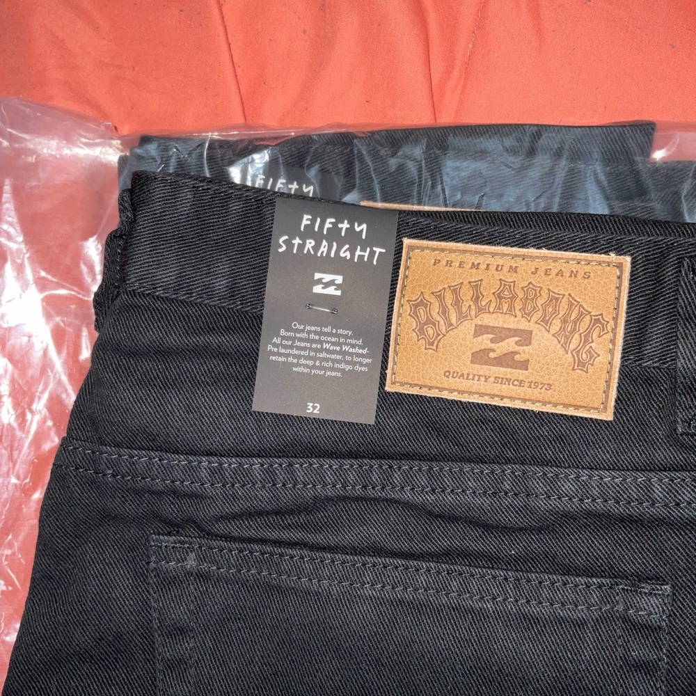Billabong Fifty Straight Black Wave Washed Jeans Men’s Size 32 Inseam 31